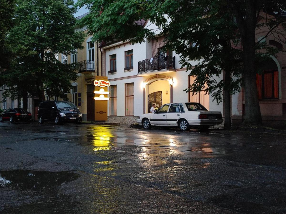 Готель-Ресторан "Олеся" Berehove  Exterior foto